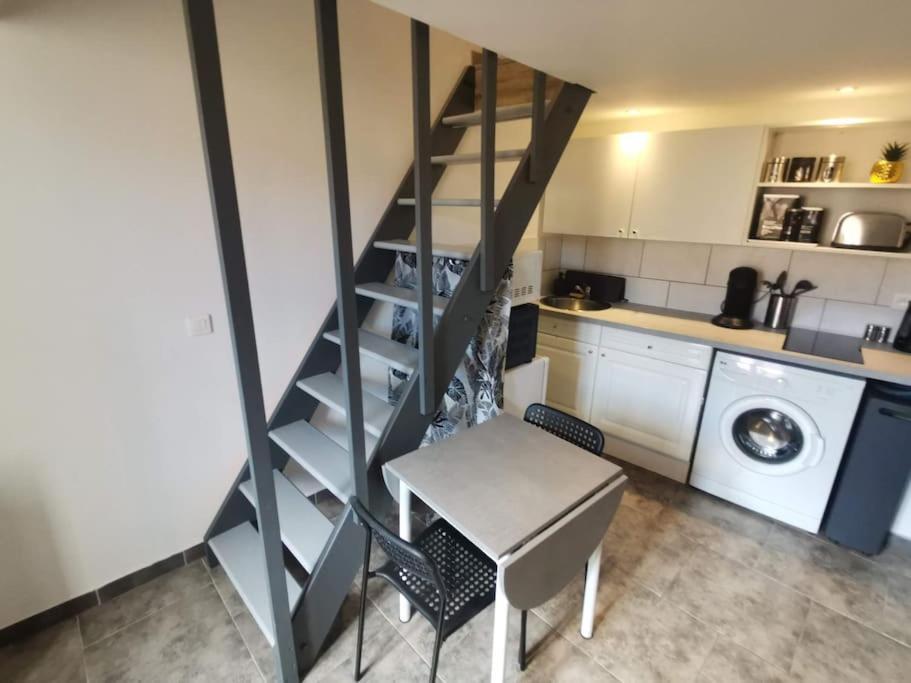 Esprit Cocooning -Proche Centre- Apartment Тулон Екстериор снимка
