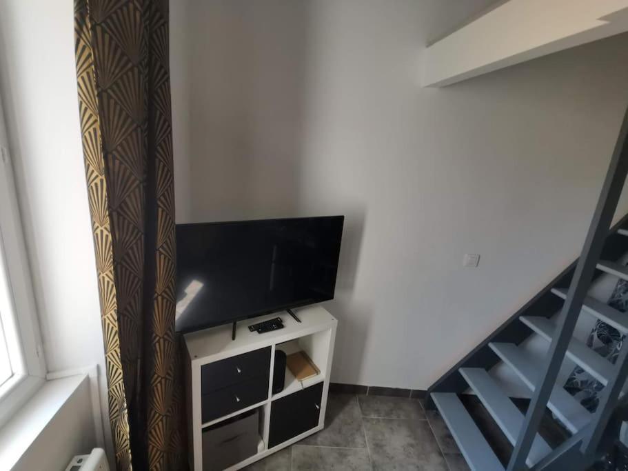Esprit Cocooning -Proche Centre- Apartment Тулон Екстериор снимка